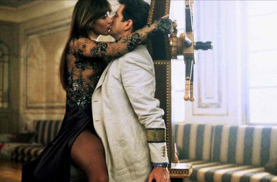 『007』の“悪女”たちベスト5!! 魅力的なのはボンドガールだけじゃない！
