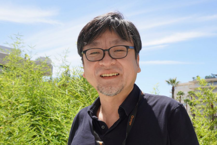『竜とそばかすの姫』細田守監督インタビュー！「僕だけが、ネットの世界を肯定的に描き続けてる（笑）」【カンヌ映画祭】