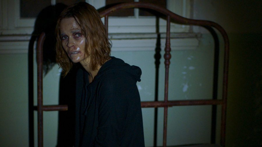 母を殺人鬼にした悪魔と電脳対決!?『デモニック』は“ハイテク版エクソシスト”なニール・ブロムカンプ6年ぶり新作