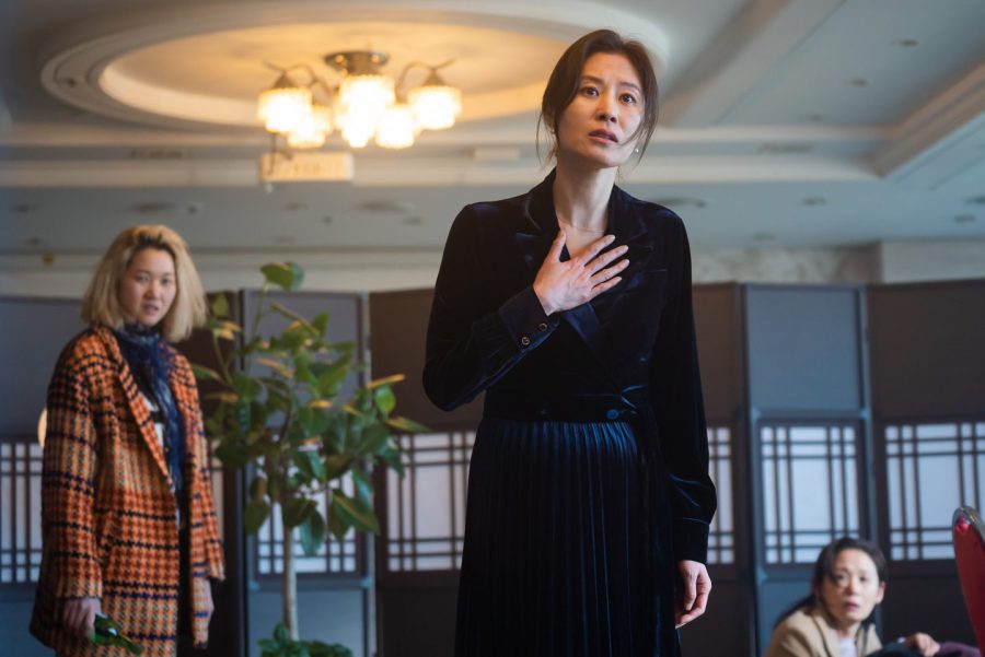 女性の生きづらさ描く『三姉妹』イ・スンウォン監督が語る「家父長制と教会文化」　ムン・ソリ、キム・ソニョンら熱演
