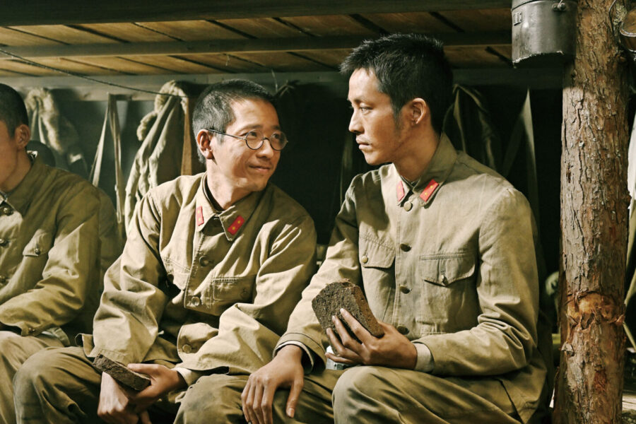 なぜ終戦後も捕虜を救えなかったのか？『ラーゲリより愛を込めて』 二宮和也の“声”が伝える抑留兵の希望