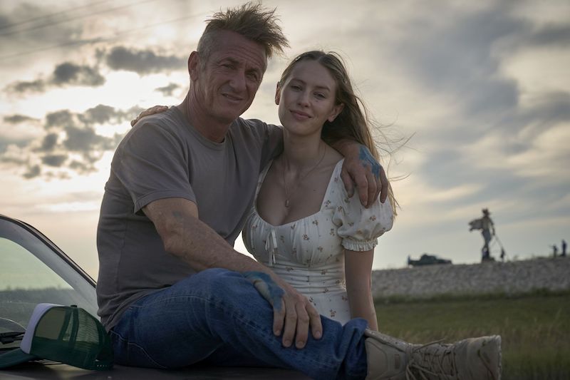 「大好きな父親が実は犯罪者だった」 衝撃の実話を映画化したショーン・ペンが語る『フラッグ・デイ 父を想う日』
