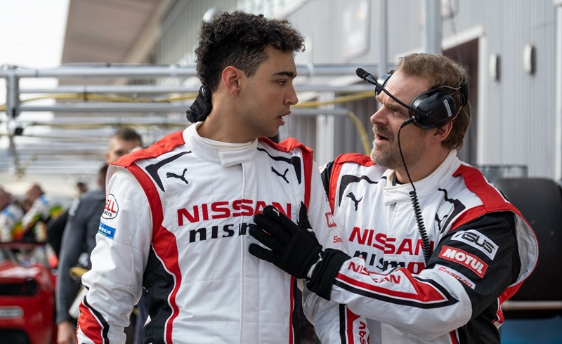 GTR3台所有の「ディストピアSF」監督が『グランツーリスモ』を映画化したきっかけとは？ 超人気レースゲーム映画誕生の軌跡を過去作から辿る