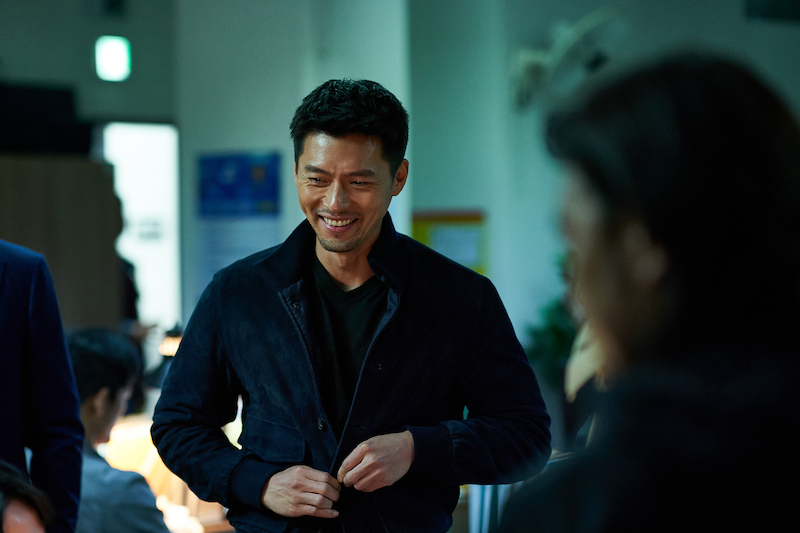 “世界の恋人”ヒョンビン生誕記念！最新作2本よりメイキング映像とキャラポスターが解禁