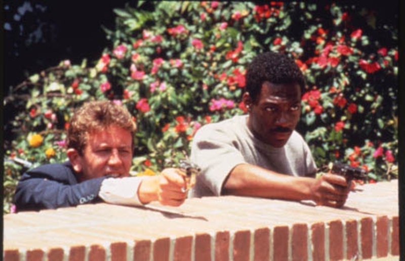 エディ･マーフィ最高の当たり役！ 80’sポリスアクションの傑作『ビバリーヒルズ・コップ』シリーズは今こそ観たいポジティブバイブス満点映画