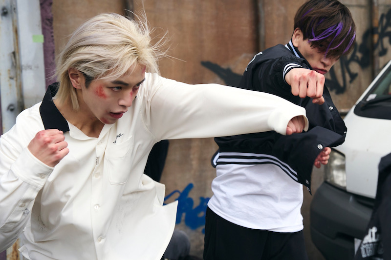 最凶の敵がついに登場！斬人(キリヒト)VS爆羅漢(バクラカン)一触即発『OUT』緊迫感に満ちた本編シーン