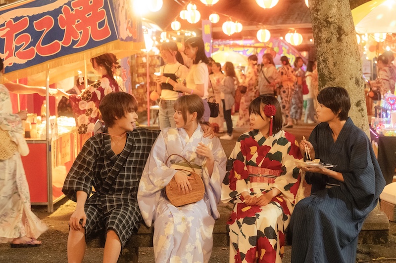 大西流星、窪塚愛流、莉子、齊藤なぎさ、4人の恋の矢印はどう動く！？『恋を知らない僕たちは』“夏祭りシーン”を写した場面写真