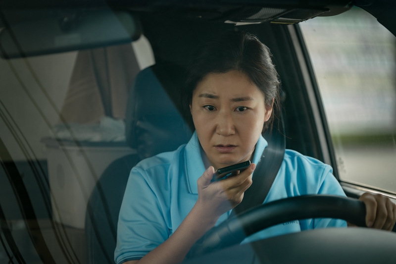 『地面師たち』よりも“身近”な実話犯罪映画！振り込め詐欺事件を描く快作サスペンス『市民捜査官ドッキ』